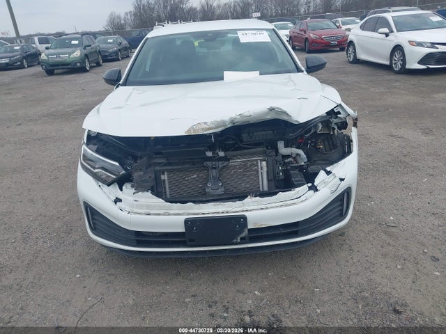 Aukcja sprzedaży 2024 Volkswagen Jetta 1.5t Sport, vin: 3VWBM7BU4RM038313, numer aukcji: 44730729
