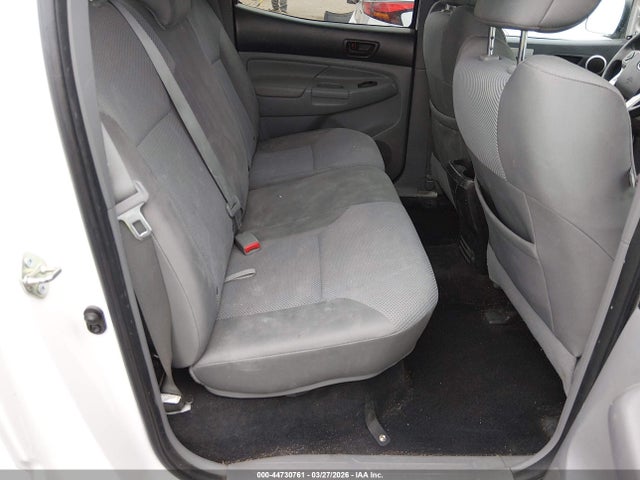 Aukcja sprzedaży 2014 Toyota Tacoma Base V6, vin: 3TMLU4EN5EM157038, numer aukcji: 44730761