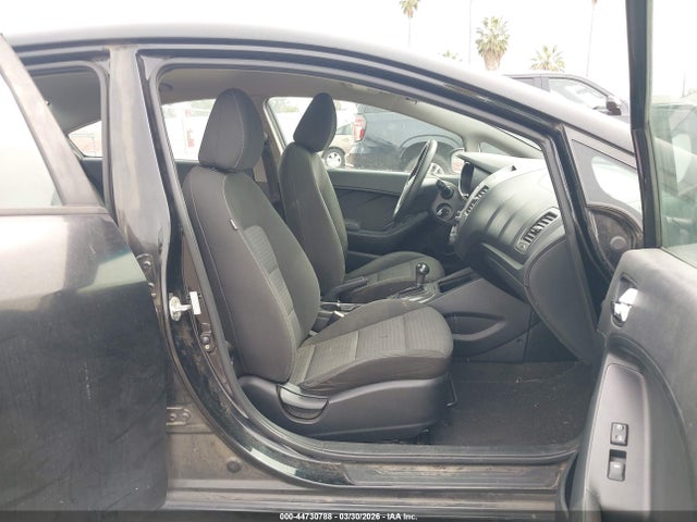 KNAFX4A62G5509338 KIA FORTE LX