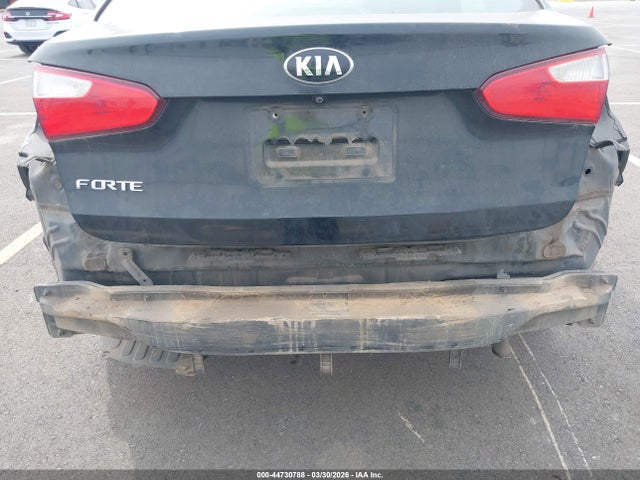 KNAFX4A62G5509338 KIA FORTE LX