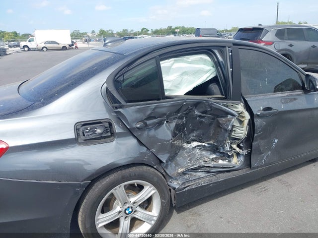 Продаж на аукціоні авто 2015 Bmw 320i, vin: WBA3B1G52FNT64122, номер лоту: 44730840