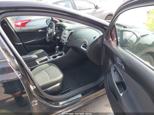 2017 CHEVROLET CRUZE 1G1BC5SM7H7162166 Photo 4