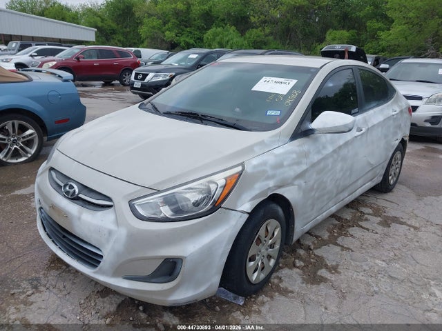 Hyundai ACCENT SE 2016 KMHCT4AE4GU041803 Image 2