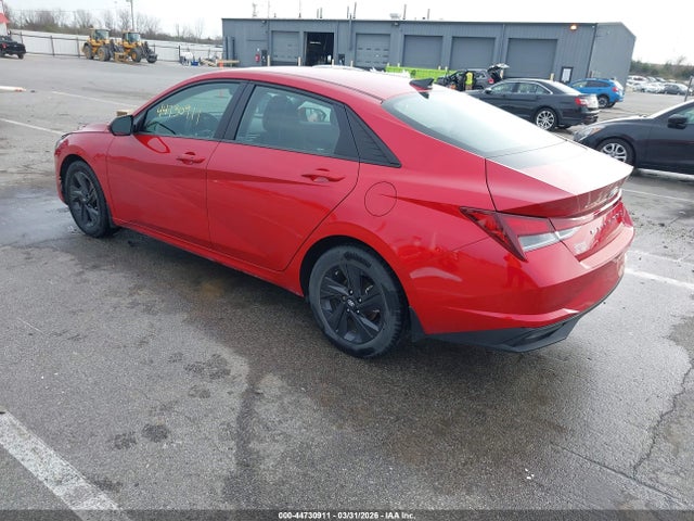 5NPLM4AG4PH114858 Hyundai ELANTRA SEL