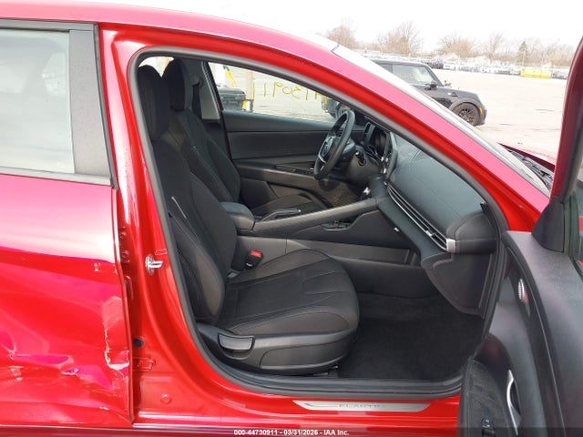 5NPLM4AG4PH114858 Hyundai ELANTRA SEL