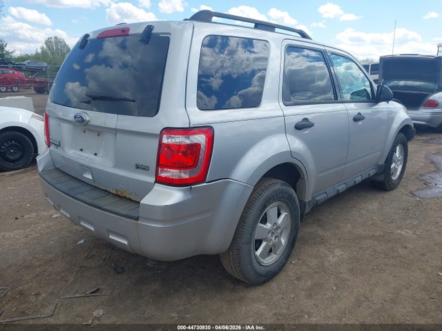 44730930 :رقم المزاد ، 1FMCU0DG6BKB72075 vin ، 2011 Ford Escape Xlt مزاد بيع