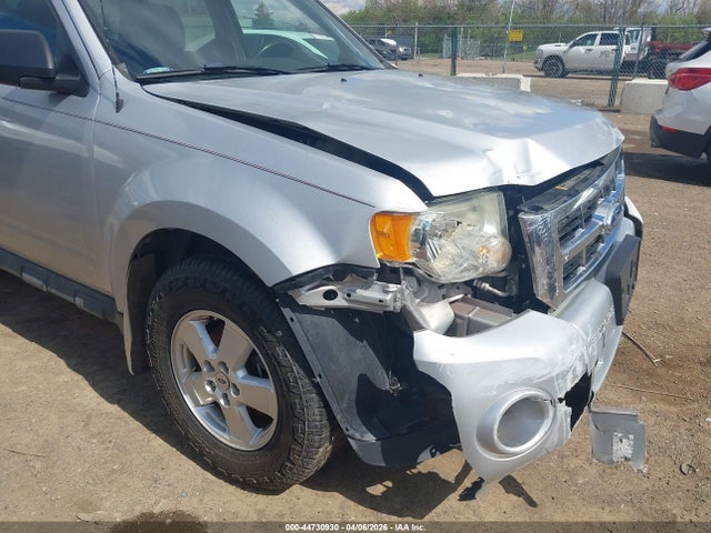 44730930 :رقم المزاد ، 1FMCU0DG6BKB72075 vin ، 2011 Ford Escape Xlt مزاد بيع