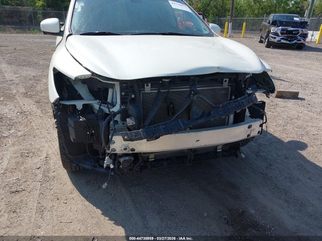 44730959 :رقم المزاد ، 5N1AL0MN6FC511801 vin ، 2015 Infiniti Qx60 مزاد بيع