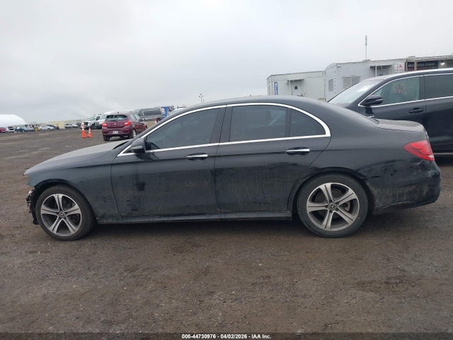 44730976 :رقم المزاد ، WDDZF4KBXJA370790 vin ، 2018 Mercedes-benz E 300 4matic مزاد بيع