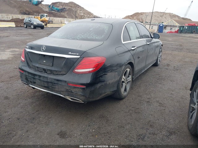 44730976 :رقم المزاد ، WDDZF4KBXJA370790 vin ، 2018 Mercedes-benz E 300 4matic مزاد بيع
