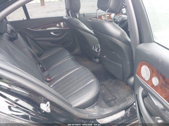 44730976 :رقم المزاد ، WDDZF4KBXJA370790 vin ، 2018 Mercedes-benz E 300 4matic مزاد بيع