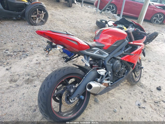 44730979 :رقم المزاد ، SMTA01YK2FJ681444 vin ، 2015 Triumph Motorcycle Daytona 675 مزاد بيع