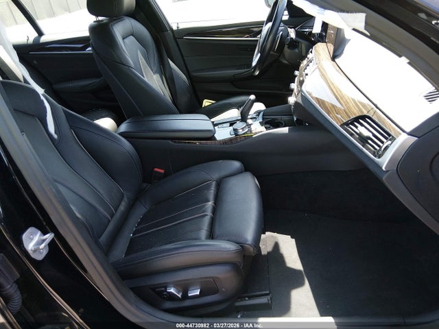 44730982 :رقم المزاد ، WBAJA5C54KWW09255 vin ، 2019 Bmw 530i مزاد بيع