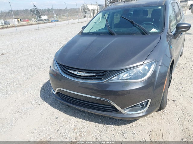 Aukcja sprzedaży 2018 Chrysler Pacifica Hybrid Touring L, vin: 2C4RC1L77JR189203, numer aukcji: 44730984