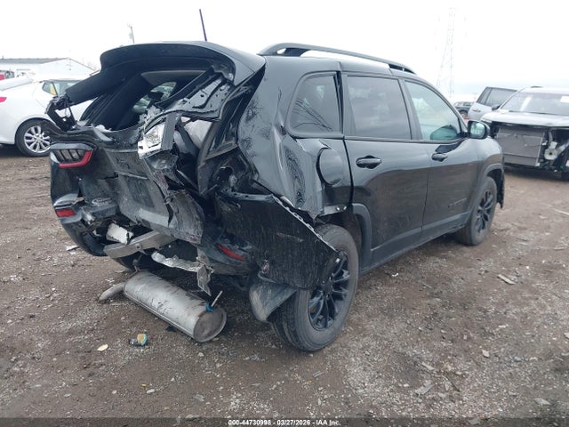 44730998 :رقم المزاد ، 1C4PJMMB2PD110890 vin ، 2023 Jeep Cherokee Altitude Lux 4x4 مزاد بيع