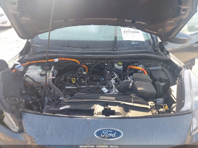 44731008 :رقم المزاد ، 1FMCU0CZ4MUA52270 vin ، 2021 Ford Escape Sel Hybrid مزاد بيع