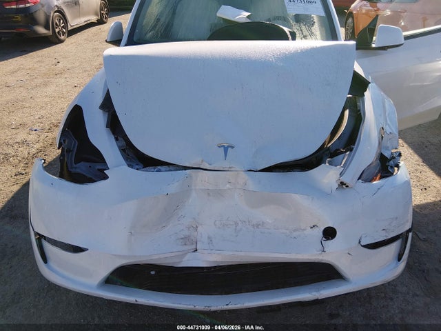 2025 TESLA MODEL Y 7SAYGDED4SF280126 Photo 9