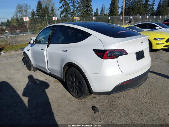 2025 TESLA MODEL Y 7SAYGDED4SF280126 Photo 2