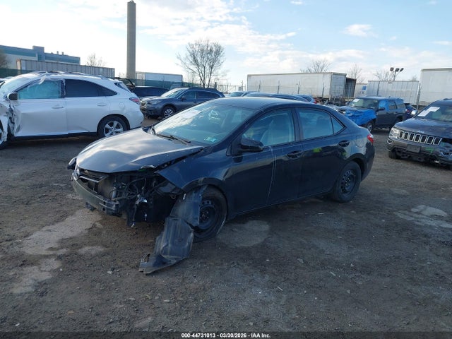 Toyota COROLLA LE 2015 2T1BURHE2FC448319 Image 2