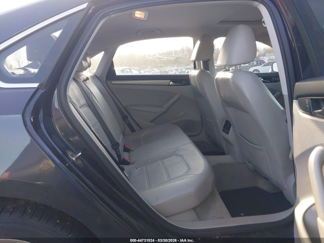 Aukcja sprzedaży 2015 Volkswagen Passat 2.0l Tdi Se, vin: 1VWBV7A31FC051393, numer aukcji: 44731024