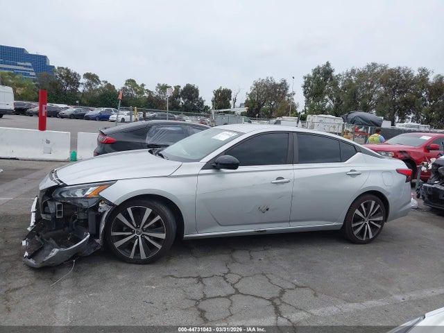 1N4BL4CV7MN418956 Nissan Altima Sr Fwd