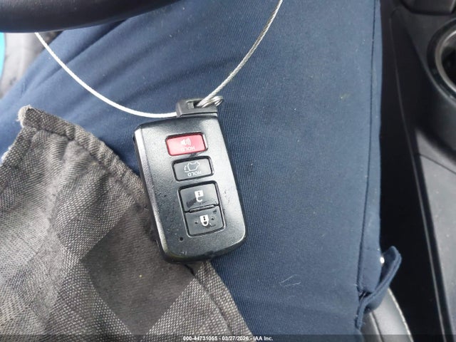 2017 TOYOTA RAV4 HYBRID JTMDJREV8HD062077 Photo 10