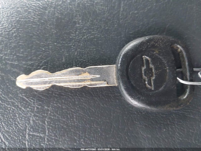 Aukcja sprzedaży 2000 Chevrolet Blazer, vin: 1GNDT13W2Y2185674, numer aukcji: 44731060
