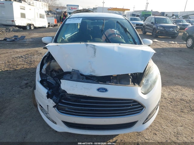 Ford FIESTA S 2014 3FADP4TJXEM103722 Image 12
