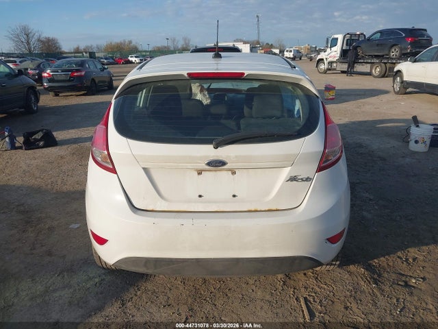 Ford FIESTA S 2014 3FADP4TJXEM103722 Image 16