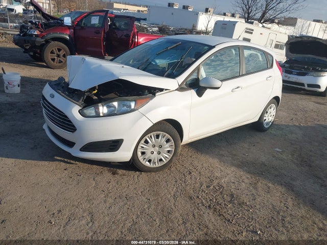 Ford FIESTA S 2014 3FADP4TJXEM103722 Image 2