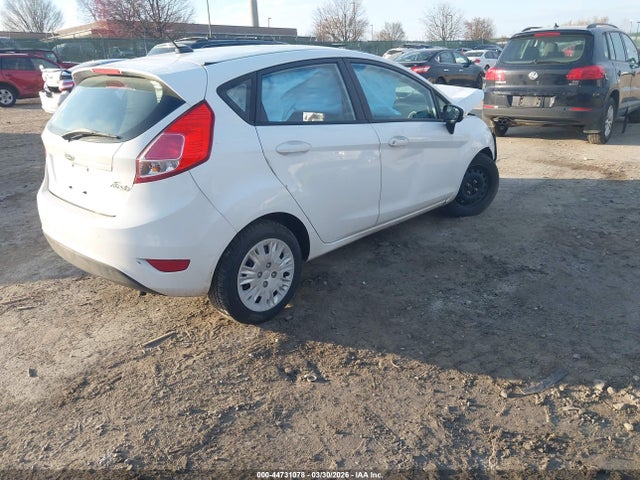 Ford FIESTA S 2014 3FADP4TJXEM103722 Image 4
