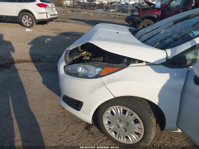 Ford FIESTA S 2014 3FADP4TJXEM103722 Image 6