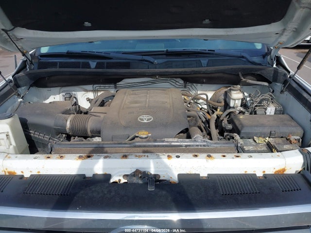 5TFEY5F13GX202036 Toyota Tundra Sr5 5.7l V8