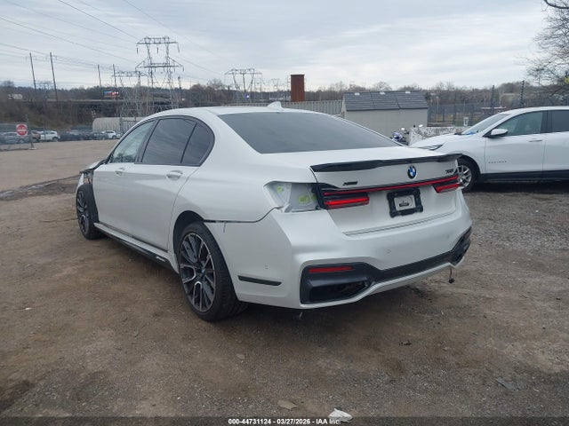 44731124 :رقم المزاد ، WBA7U2C00MCF12310 vin ، 2021 Bmw 750i Xdrive مزاد بيع