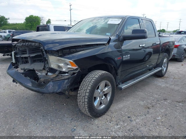 44731129 :رقم المزاد ، 1C6RR7LM6FS752536 vin ، 2015 Ram 1500 Lone Star مزاد بيع
