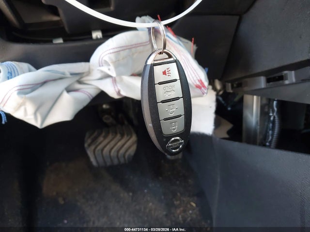 44731134 :رقم المزاد ، 3N1CN8EV9ML830473 vin ، 2021 Nissan Versa Sv Xtronic Cvt مزاد بيع