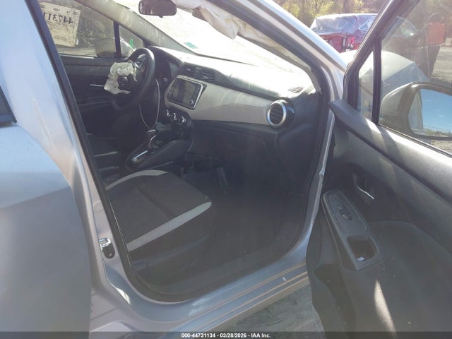 44731134 :رقم المزاد ، 3N1CN8EV9ML830473 vin ، 2021 Nissan Versa Sv Xtronic Cvt مزاد بيع