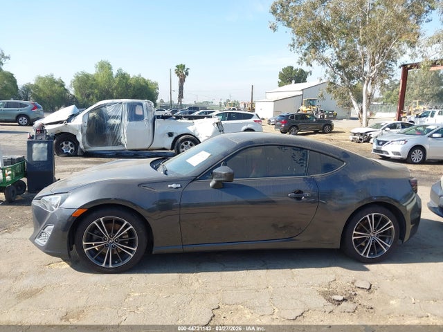 JF1ZNAA13E8704424 Scion FR-S