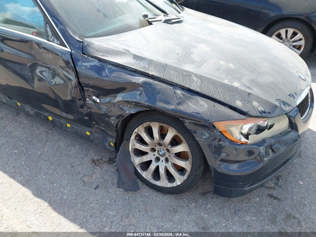 2008 Bmw 335xi მანქანა იყიდება აუქციონზე, vin: WBAVD53588A010647, აუქციონის ნომერი: 44731146