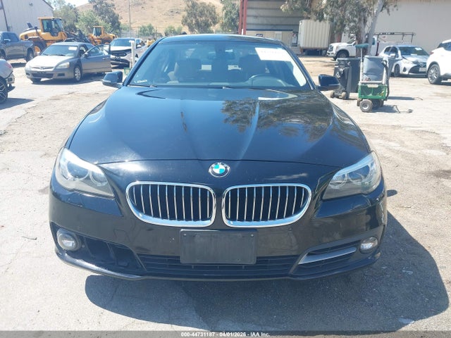 44731187 :رقم المزاد ، WBA5A5C50FD517059 vin ، 2015 Bmw 528i مزاد بيع