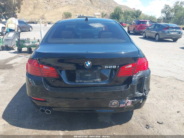 44731187 :رقم المزاد ، WBA5A5C50FD517059 vin ، 2015 Bmw 528i مزاد بيع