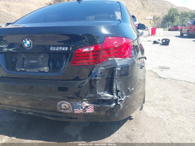 44731187 :رقم المزاد ، WBA5A5C50FD517059 vin ، 2015 Bmw 528i مزاد بيع