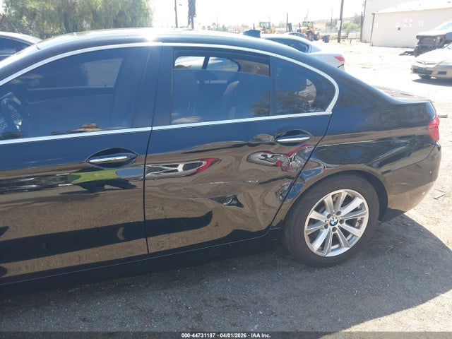 44731187 :رقم المزاد ، WBA5A5C50FD517059 vin ، 2015 Bmw 528i مزاد بيع