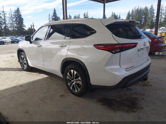 5TDGZRBH9LS047198 Toyota Highlander Xle