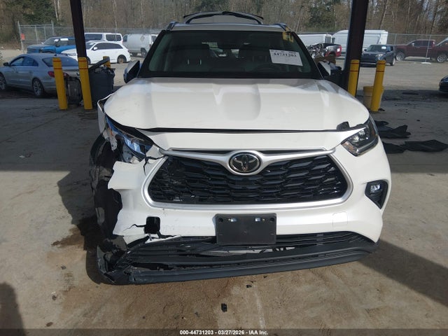 5TDGZRBH9LS047198 Toyota Highlander Xle