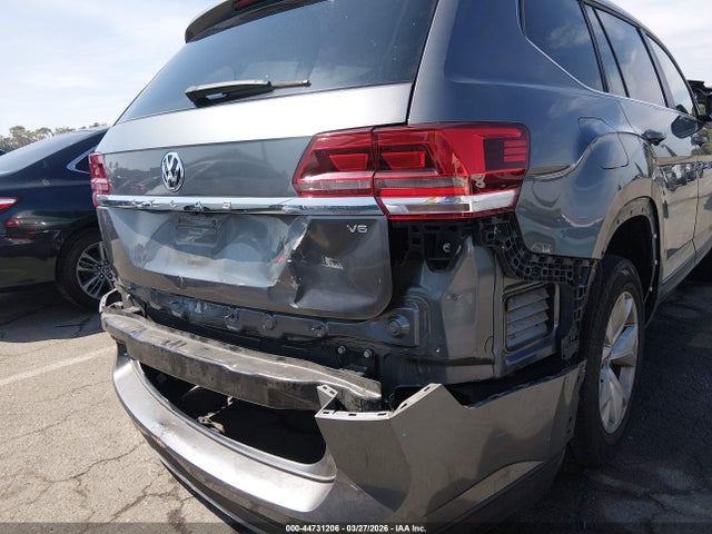 Продаж на аукціоні авто 2018 Volkswagen Atlas 3.6l V6 Launch Edition, vin: 1V2BR2CA5JC500958, номер лоту: 44731206