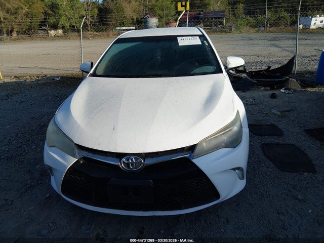 44731269 :رقم المزاد ، 4T1BF1FK2HU390086 vin ، 2017 Toyota Camry Se مزاد بيع