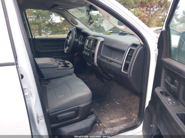 Продажа на аукционе авто 2017 Ram 1500 Express  4x4 6'4 Box, vin: 1C6RR7FG2HS589263, номер лота: 44731280