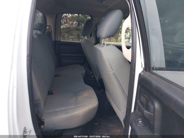 Продажа на аукционе авто 2017 Ram 1500 Express  4x4 6'4 Box, vin: 1C6RR7FG2HS589263, номер лота: 44731280