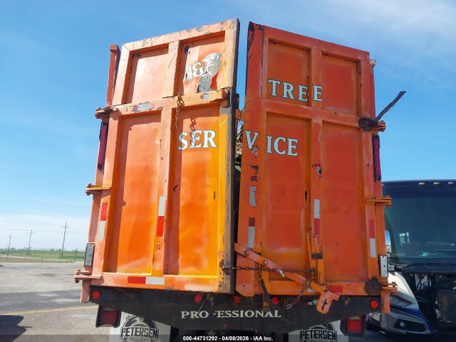 44731292 :رقم المزاد ، 1GBM7J1CX3F515427 vin ، 2003 Chevrolet C7500 C7c042 مزاد بيع